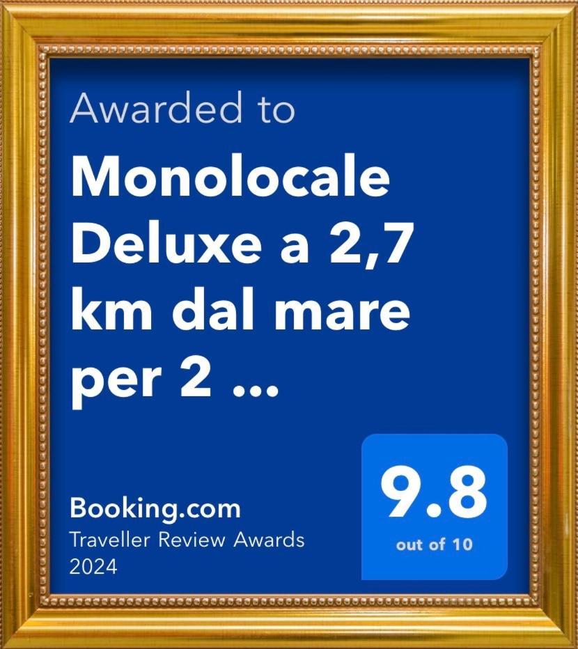 Monolocale Deluxe A 2,7 Km Dal Mare Per 2 Persone Apartment Siderno Bagian luar foto